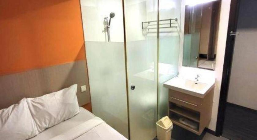 Reddoorz Premium @ Balestier 3*